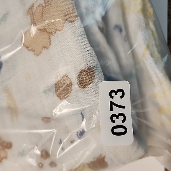 Disney Baby Aden + Anais muslin swaddle blanket bundle of 3 Winnie the Pooh - Picture 7 of 7